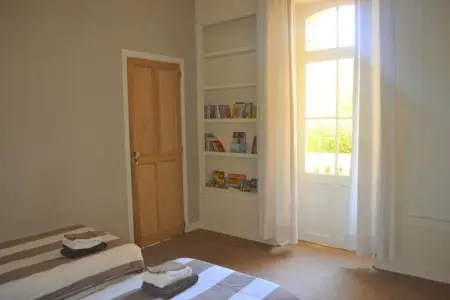 Maison 14 personnes à Valréas avec piscine et terrains de jeux : photo 16