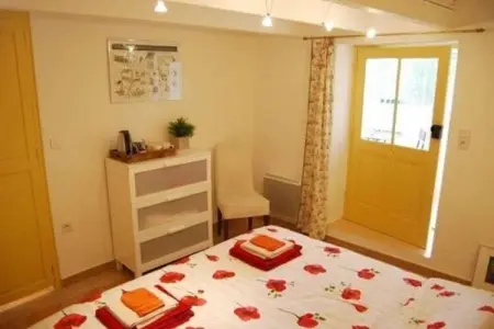 Maison 14 personnes à Valréas avec piscine et terrains de jeux : photo 17