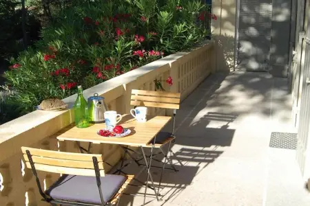 Maison Amélie-Rosalie-Éline avec piscine à Valréas : photo 7