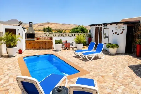 Casa Franymar : maison avec piscine chauffée à Lajares : photo 1