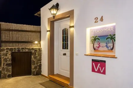 Casa Franymar : maison avec piscine chauffée à Lajares : photo 32