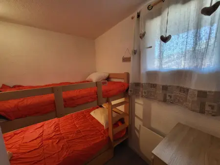 Appartement 24m² balcon sud vue pistes - Montgenèvre : photo 4