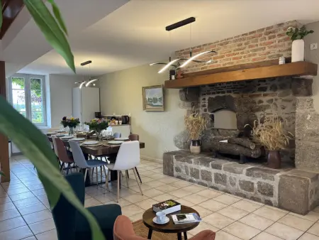 Gîte Les Petits Prés Rêvés – Ancienne ferme avec étang privé : photo 1