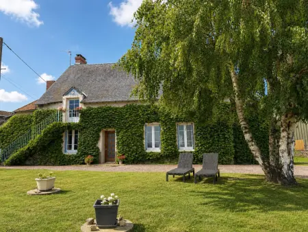 Gîte Les Petits Prés Rêvés – Ancienne ferme avec étang privé : photo 2