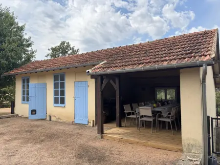 Gîte Les Petits Prés Rêvés – Ancienne ferme avec étang privé : photo 7