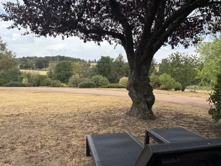Gîte Les Petits Prés Rêvés – Ancienne ferme avec étang privé : photo 25