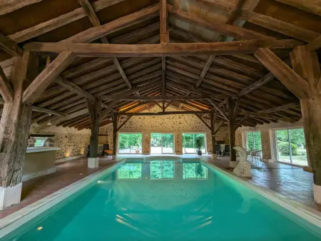 Gîte Chez Mady à Esse : maison indépendante, piscine chauffée : photo 2