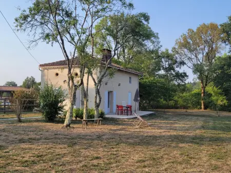 Gîte Chez Mady à Esse : maison indépendante, piscine chauffée : photo 19
