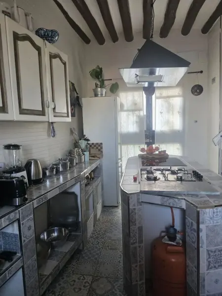 Maison de campagne à Diezma avec cheminée, terrasse et vue montagne : photo 13