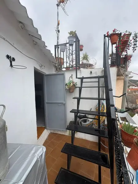 Maison de campagne à Diezma avec cheminée, terrasse et vue montagne : photo 15