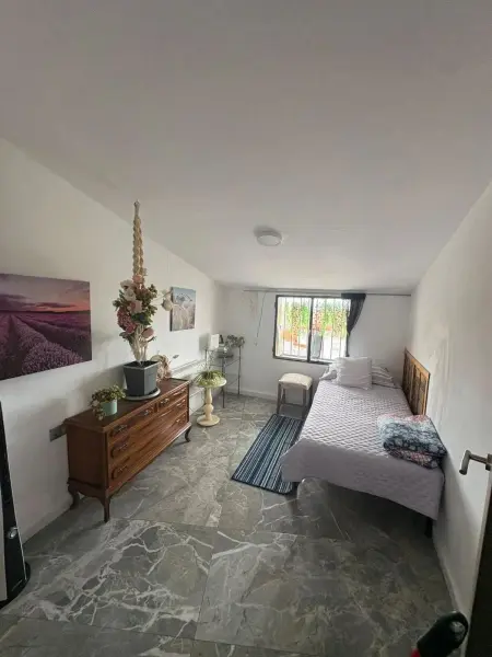 Maison de campagne à Diezma avec cheminée, terrasse et vue montagne : photo 23