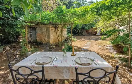 Maison de charme en Charente, poutres et terrasse : photo 6