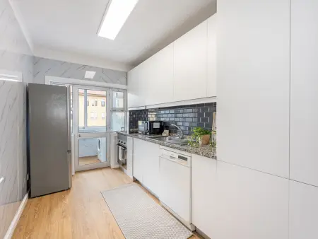 Appartement 3 chambres pour 6 à Porto, 110 m² : photo 19