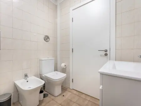 Appartement 3 chambres pour 6 à Porto, 110 m² : photo 26