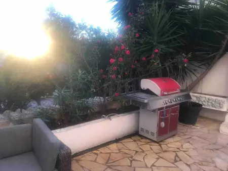 Studio moderne à Cannes centre, balcon et terrasse, clim : photo 17