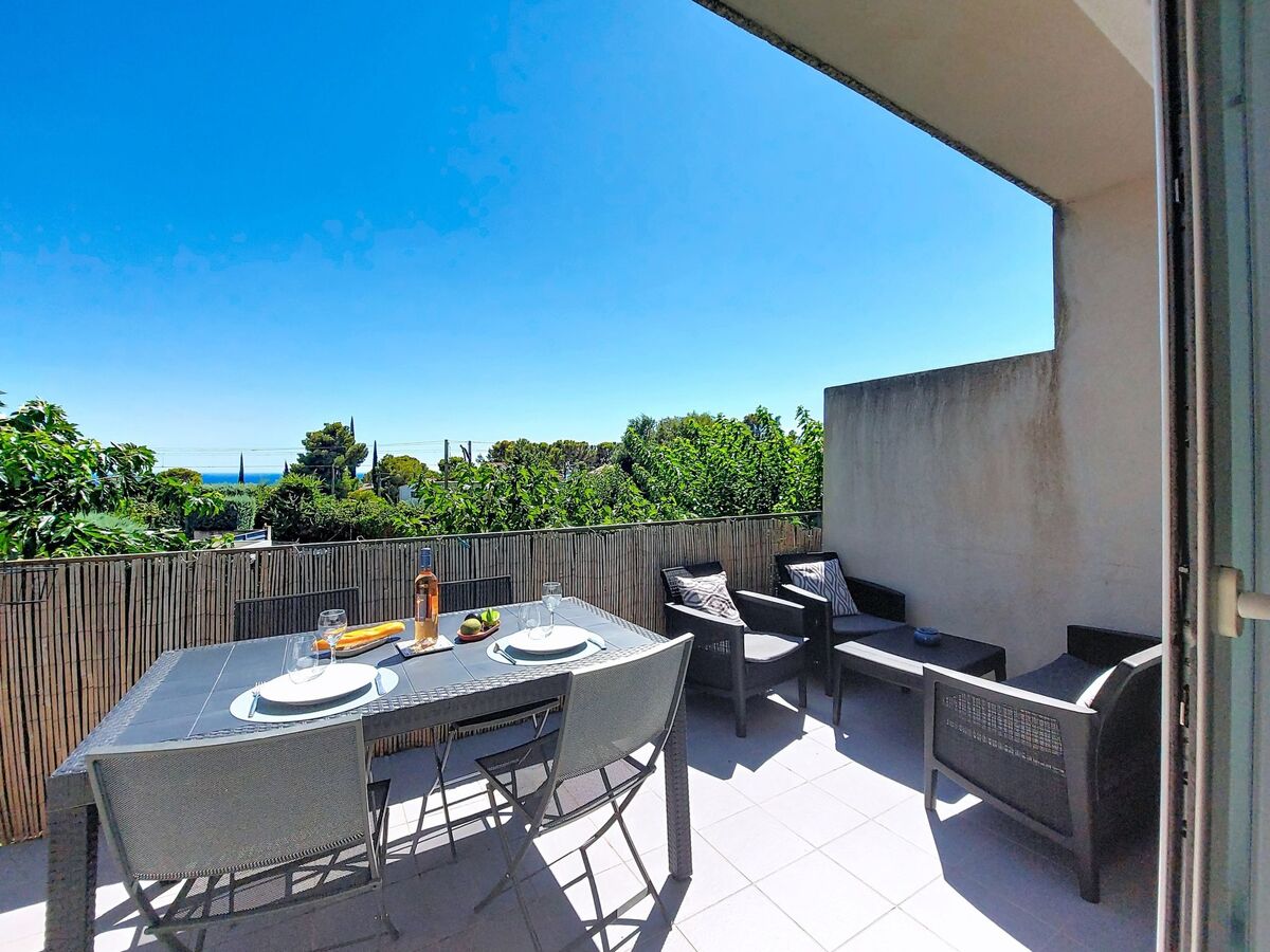 Appartement 2 pièces avec terrasse 15 m² à La Ciotat - Photo 2
