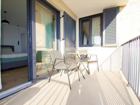 Poli Nona, maison mitoyenne rénovée à Valbandon : photo 32
