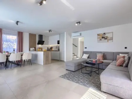 Villa LaLuMa à Pula : 4 chambres, piscine privée : photo 9