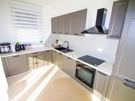 Charming 3-Bedroom Riviera, Villa 6 personnes à Nedescina : photo 4