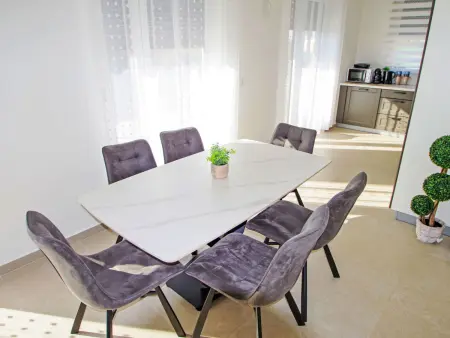 Charming 3-Bedroom Riviera, Villa 6 personnes à Nedescina : photo 15
