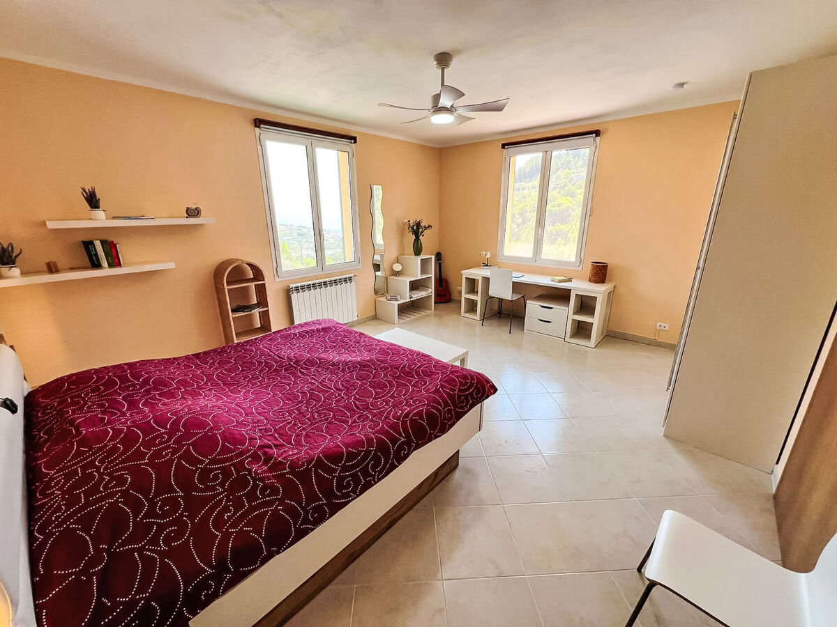 Villa Soleggiata – 8 pers, piscine & vue mer à Castellaro - Photo 10