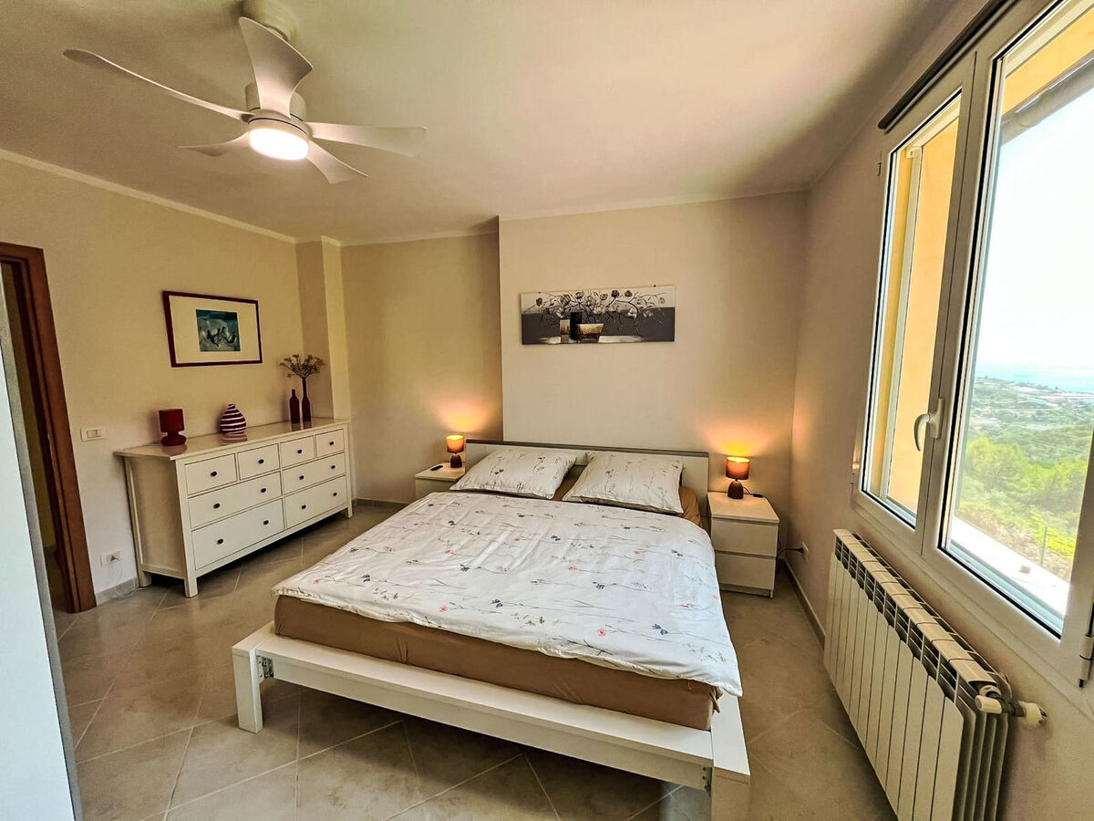 Villa Soleggiata – 8 pers, piscine & vue mer à Castellaro - Photo 13