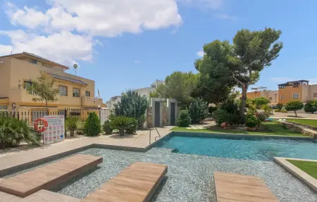 Appartement 3 chambres à Torrevieja, jardin privé et piscine à 80 m : photo 11