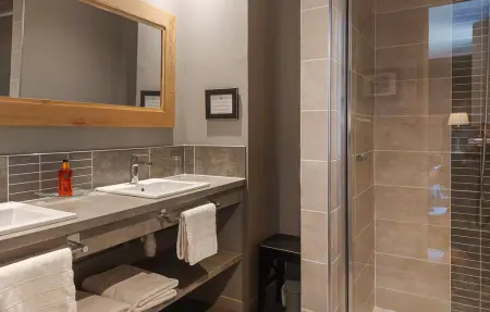 Demeure XVIIIe siècle, piscine chauffée et sauna à Meursac : photo 25