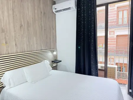 Studio climatisé Gran Vía, 3 pers. avec balcon : photo 7