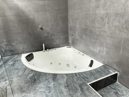 Appartement 3 chambres avec jacuzzi près de Gran Vía : photo 3