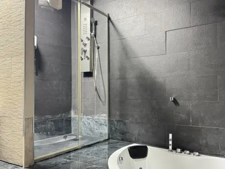 Appartement 3 chambres avec jacuzzi près de Gran Vía : photo 36