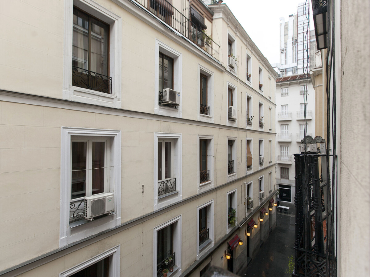 Studio 23 m² Gran Vía, balcon et climatisation - Photo 28