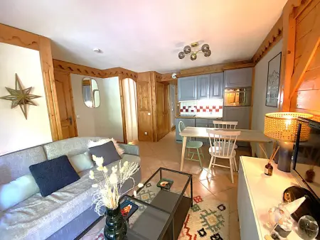 Appartement 36m² avec balcon vue forêt à Méribel : photo 1