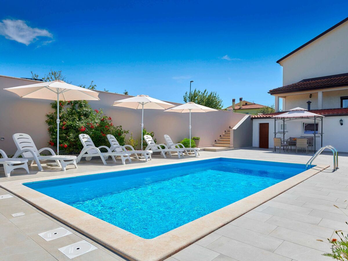 Maison Emma avec piscine privée à Kanfanar - Photo 2