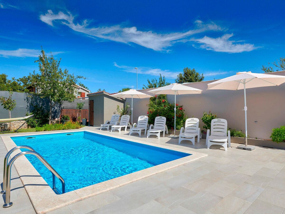 Maison Emma avec piscine privée à Kanfanar - Photo 4