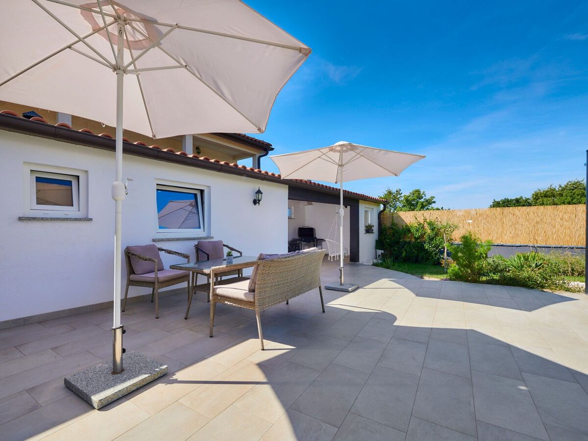 Maison Emma avec piscine privée à Kanfanar - Photo 10