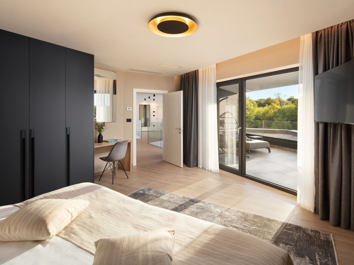 Villa H2 à Labin : 4 chambres, piscine privée, 2 ha - Photo 17