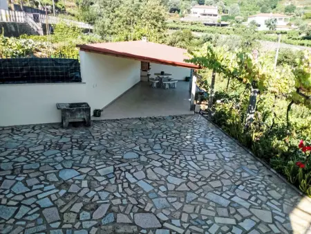 Walnut House with Private Pool à Gondufe : photo 2