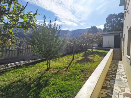 Walnut House with Private Pool à Gondufe : photo 5