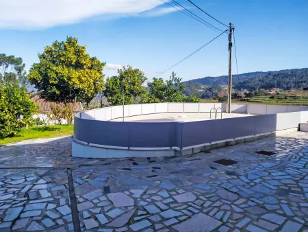 Walnut House with Private Pool à Gondufe : photo 10