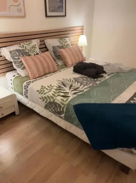 Appartement 50 m² Marseille, climatisation et balcon vue ville : photo 5