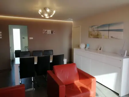 Ein Bungalow in einem Ferienpark, ganz in der Nähe vom Meer - Photo 32