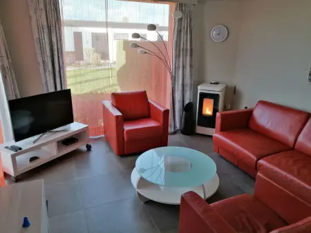 Ein Bungalow in einem Ferienpark, ganz in der Nähe vom Meer - Photo 34