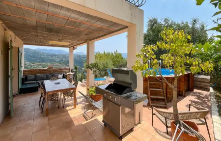 Villa les Oliviers avec piscine à Châteauneuf-Villevieille : photo 3