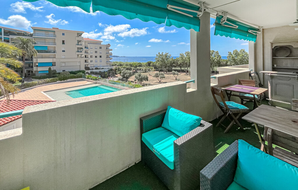 Appartement Les Pins vue mer, balcon à Antibes - Photo 2