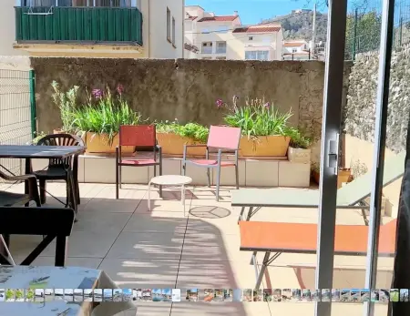 Studio 32 m² avec terrasse et vue montagne à Amélie-les-Bains : photo 9
