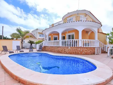 Villa Los Pinos 6 pers. – Piscine privée à 300 m de la mer