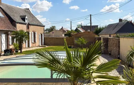 Maison 5 chambres avec piscine privée à Charonville : photo 12