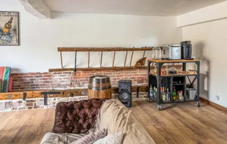 Maison 5 chambres avec piscine privée à Charonville : photo 15