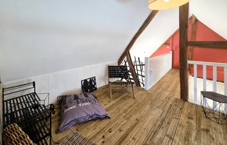 Maison 5 chambres avec piscine privée à Charonville : photo 17